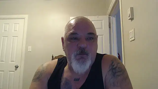 Snapshot of Newfiesausage1972 chatting on February 2025 01:38:01 PM Newfiesausage1972 online show from February 2025 01:38:01 PM