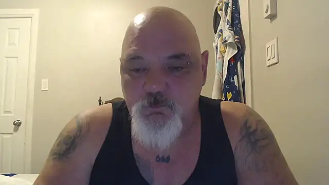 Snapshot of Newfiesausage1972 chatting on March 2025 04:11:02 PM Newfiesausage1972 online show from March 2025 04:11:02 PM