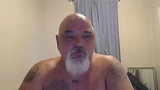 Snapshot of Newfiesausage1972 chatting on October 2025 09:37:02 PM Newfiesausage1972 online show from October 2025 09:37:02 PM