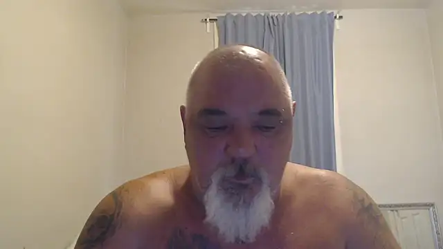 Snapshot of Newfiesausage1972 chatting on October 2025 02:50:02 PM Newfiesausage1972 online show from October 2025 02:50:02 PM