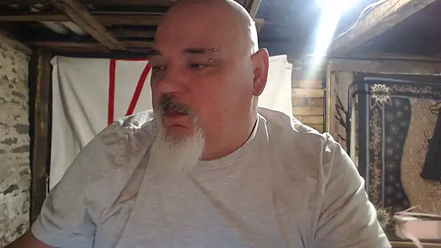 Snapshot of Newfiesausage1972 chatting on January 2026 09:36:01 AM Newfiesausage1972 online show from January 2026 09:36:01 AM