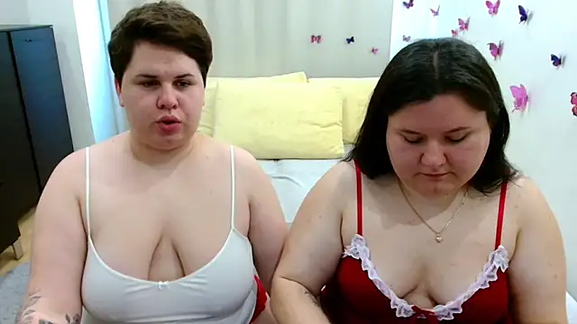 BeckyAndHellen online show from October 2025 10:35:02 AM