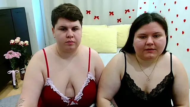 BeckyAndHellen online show from October 2025 11:33:02 AM