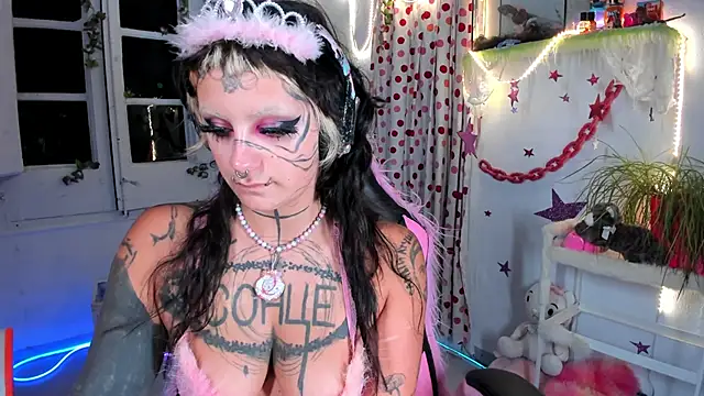 Snapshot of lady_sontse_ chatting on June 2026 08:23:01 PM lady sontse online show from June 2026 08:23:01 PM