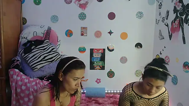 Snapshot of Yaumiko chatting on February 2025 12:32:01 PM Yaumiko online show from February 2025 12:32:01 PM