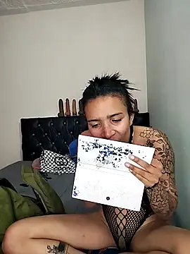 Snapshot of Yaumiko chatting on February 2026 03:23:01 PM Yaumiko online show from February 2026 03:23:01 PM