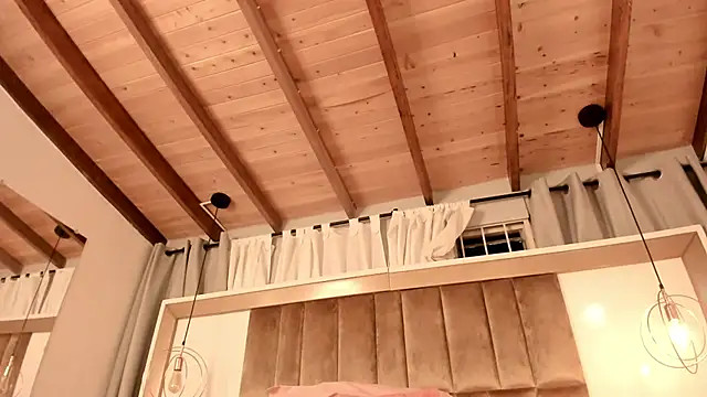 Twwiiggy online show from February 2025 02:32:02 AM