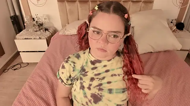 Twwiiggy online show from March 2025 03:14:01 AM