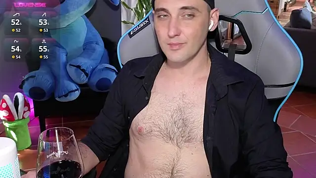 Snapshot of Gil_gamesh90 chatting on July 2026 10:44:01 AM Gil gamesh90 online show from July 2026 10:44:01 AM