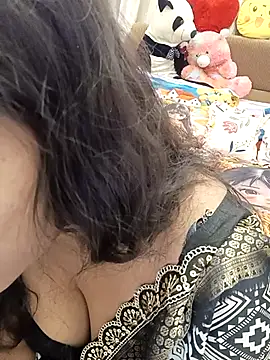 Snapshot of Divya_girl chatting on June 2026 11:56:02 AM Divya girl online show from June 2026 11:56:02 AM