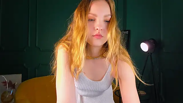 stay with alice online show from October 2025 01:56:01 PM