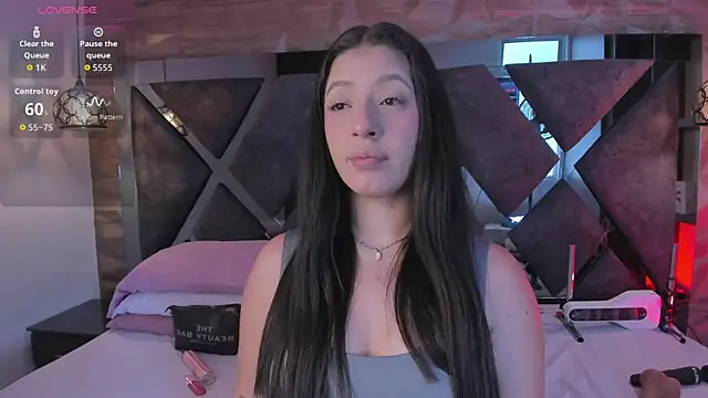 Venus velez  online show from April 2026 12:41:01 PM