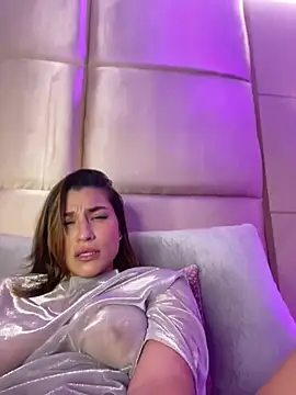 Snapshot of SaharaRush_ chatting on January 2025 04:29:01 AM SaharaRush online show from January 2025 04:29:01 AM