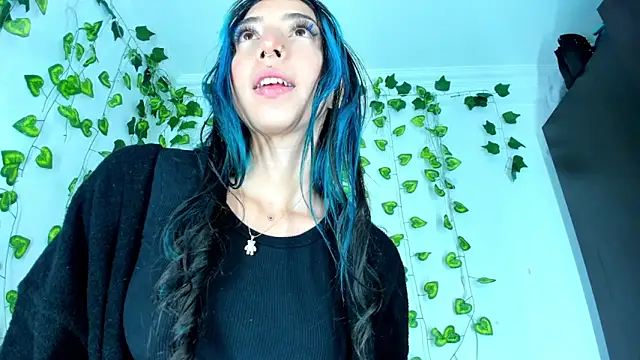 SaturnooStonee online show from December 2024 05:36:02 AM