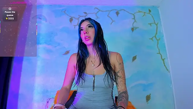 SaturnooStonee online show from September 2025 04:37:02 AM