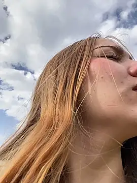 melody-dy online show from February 2025 08:03:02 PM