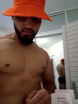 Snapshot of luismanuel_1998 chatting on November 2025 04:16:01 PM luismanuel 1998 online show from November 2025 04:16:01 PM