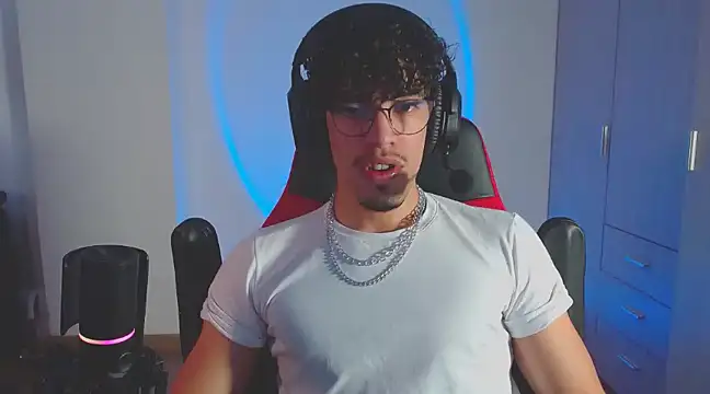 BigDragonBoy online show from March 2025 09:46:02 PM