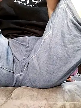 Mie610 online show from February 2025 11:31:01 PM