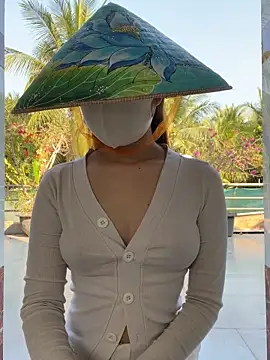 BabyThree  online show from April 2026 09:10:02 AM