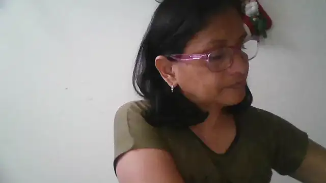 titssmall123 online show from January 2026 12:18:01 PM