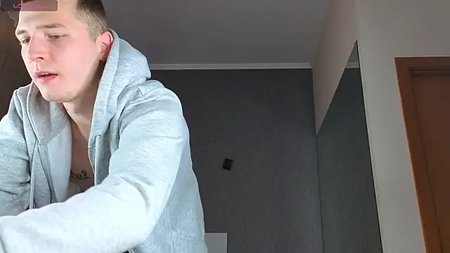 Snapshot of HARDIN_STEWART chatting on November 2025 10:32:01 AM HARDIN STEWART online show from November 2025 10:32:01 AM