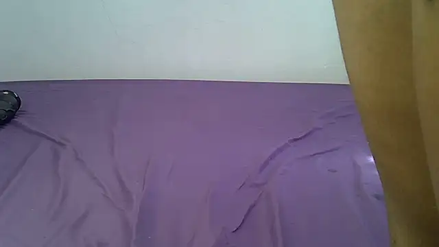 laetitia  online show from April 2026 11:04:02 AM