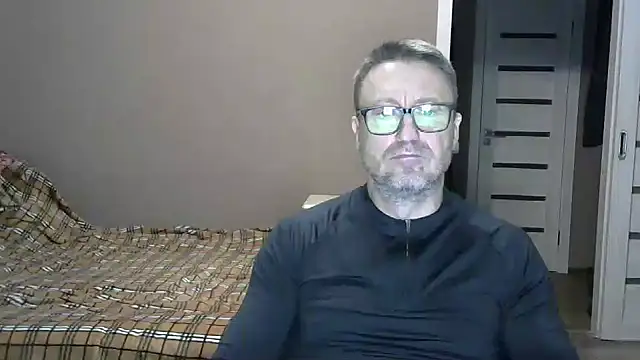 HarrySnake online show from December 2024 01:44:01 PM