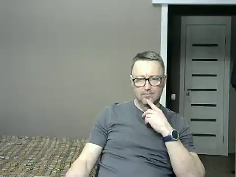 HarrySnake online show from February 2025 12:17:01 PM