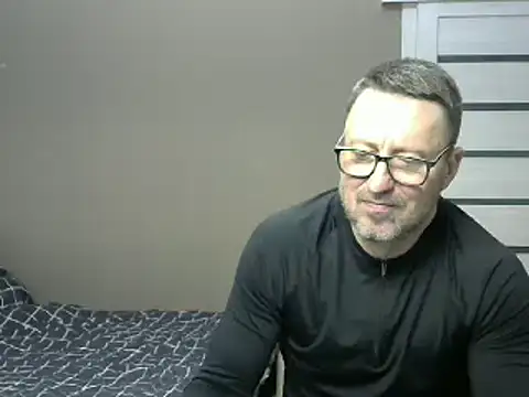 HarrySnake online show from February 2025 06:19:01 PM