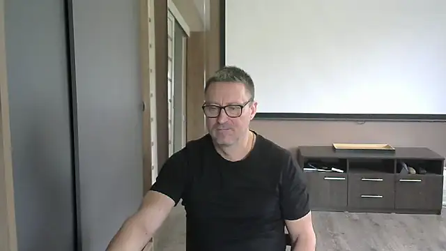 HarrySnake online show from October 2025 08:11:02 AM