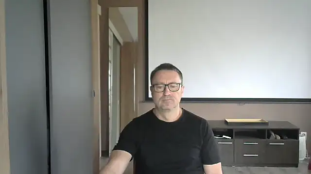 HarrySnake online show from October 2025 06:22:02 AM