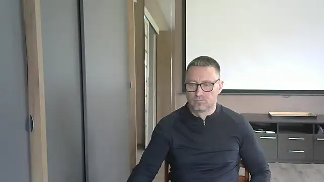 HarrySnake online show from October 2025 06:46:02 AM