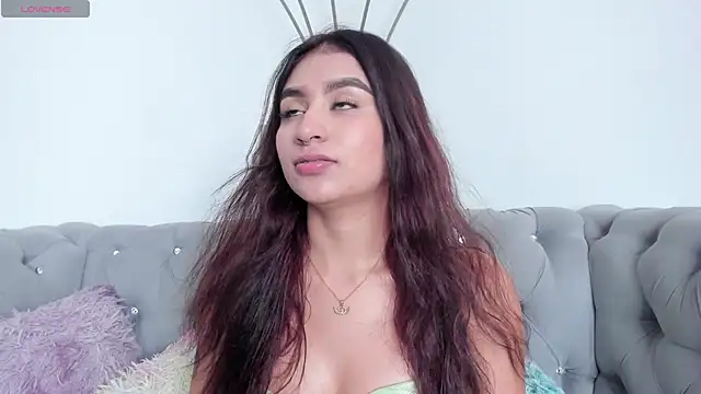 Zayda 1 online show from February 2025 07:18:02 PM