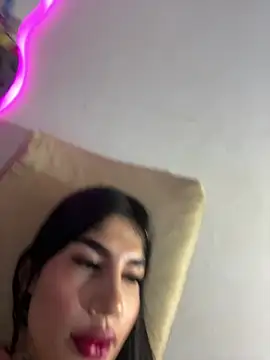 saragill323 online show from March 2025 12:47:02 AM