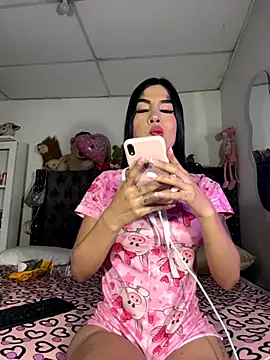 saragill323 online show from November 2025 06:50:02 PM