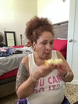 Snapshot of ladycreamypr2 chatting on March 2026 04:35:01 PM ladycreamypr2 online show from March 2026 04:35:01 PM