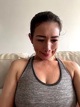 Snapshot of Yulia_sx chatting on October 2025 04:53:02 PM Yulia sx online show from October 2025 04:53:02 PM