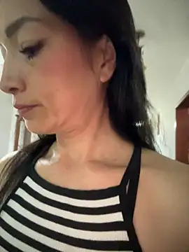 Yulia sx online show from April 2026 10:23:02 PM