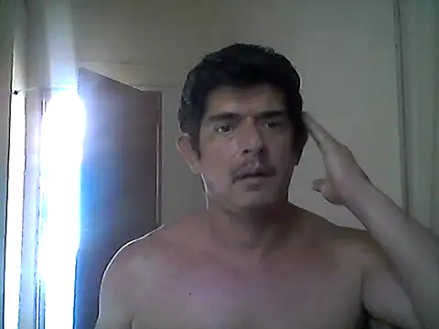 Snapshot of Marobronco chatting on May 2026 02:11:01 PM Marobronco online show from May 2026 02:11:01 PM