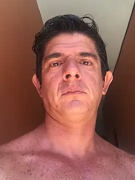 Snapshot of Marobronco chatting on May 2026 04:04:02 PM Marobronco online show from May 2026 04:04:02 PM