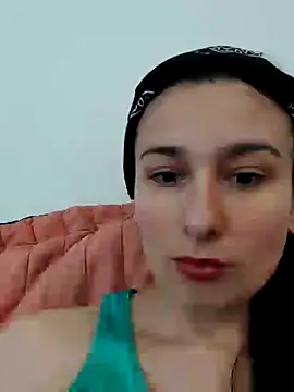 Snapshot of Bigyummmzul chatting on December 2024 06:26:02 PM Bigyummmzul online show from December 2024 06:26:02 PM