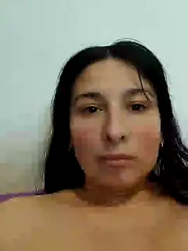 Snapshot of Bigyummmzul chatting on December 2024 03:27:02 AM Bigyummmzul online show from December 2024 03:27:02 AM