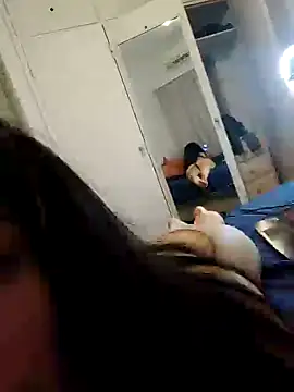 Snapshot of Bigyummmzul chatting on December 2024 05:37:01 AM Bigyummmzul online show from December 2024 05:37:01 AM