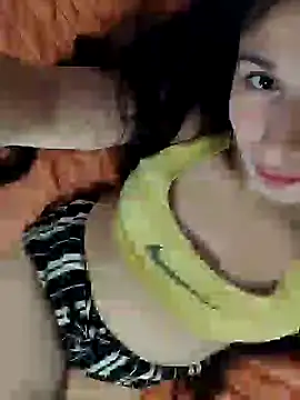 Snapshot of Bigyummmzul chatting on January 2025 10:18:01 PM Bigyummmzul online show from January 2025 10:18:01 PM