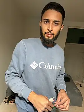 Snapshot of Mdbeveryda chatting on November 2025 11:04:02 PM Mdbeveryda online show from November 2025 11:04:02 PM