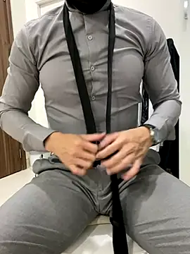 harrylouis1357 online show from December 2024 01:54:02 PM