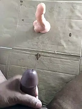 Snapshot of cenyon124 chatting on January 2026 03:50:01 PM cenyon124 online show from January 2026 03:50:01 PM