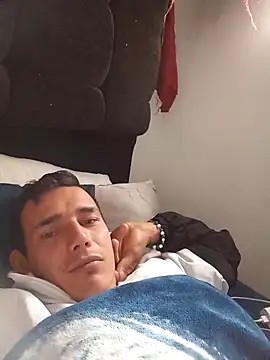 Snapshot of MushyNebbish chatting on November 2025 01:06:01 PM MushyNebbish online show from November 2025 01:06:01 PM