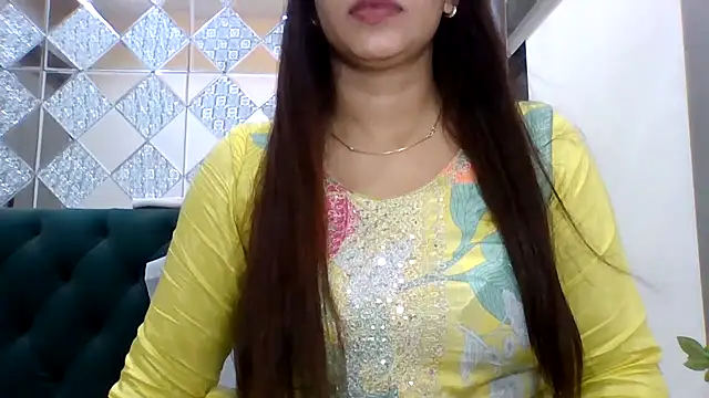 Snapshot of sparkling_queen chatting on October 2025 05:32:02 PM sparkling queen online show from October 2025 05:32:02 PM